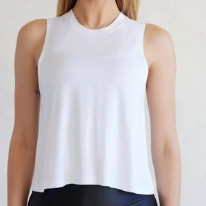 Carbon 38 - White Crop Tank